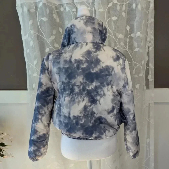 Wild Fable Blue/White Puffer Jacket, Size XS - Picture 4 of 5